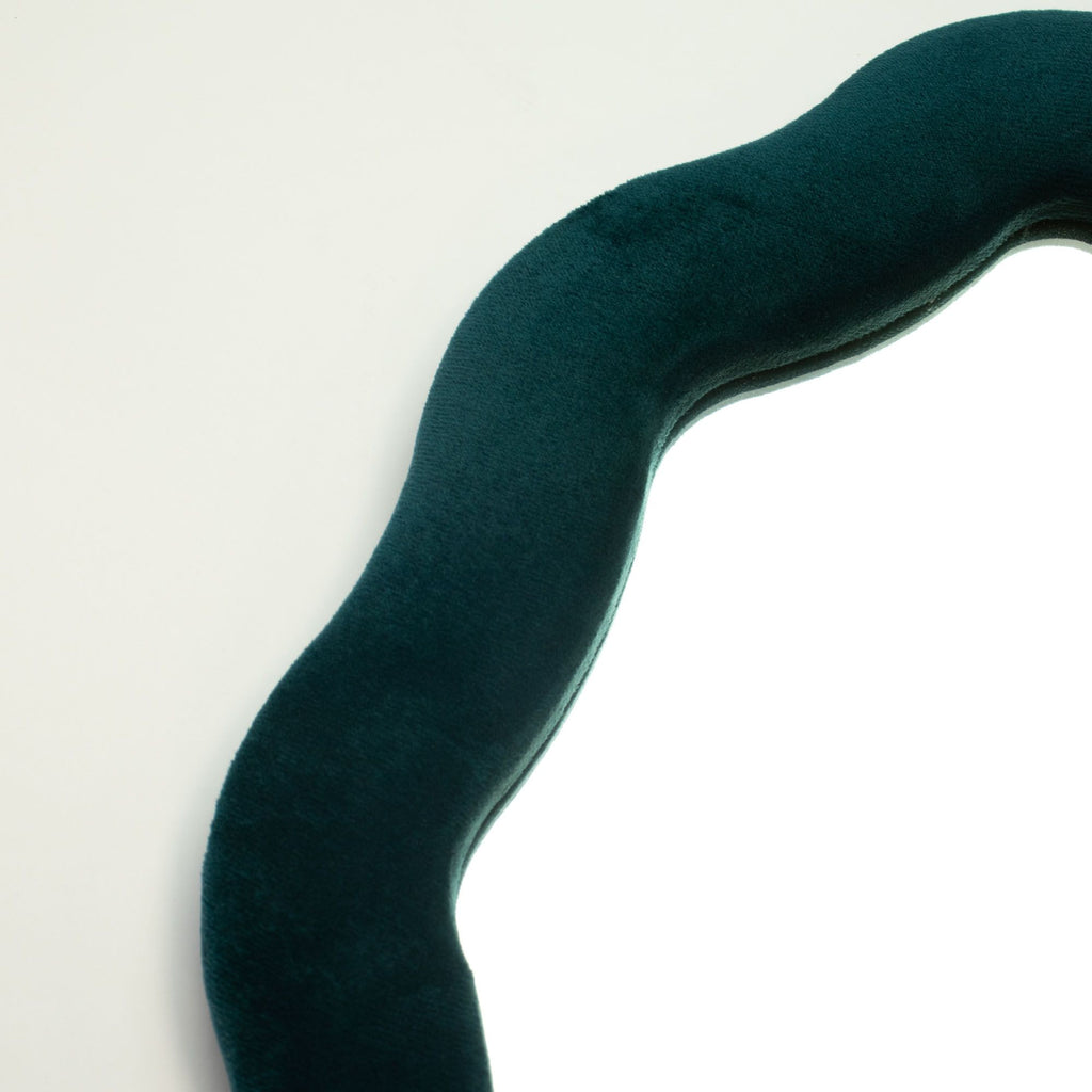 Soft Squiggly Mirror – Oval Pebble – Royal Teal (20.5x32.5x2.3cm) 🇬🇧