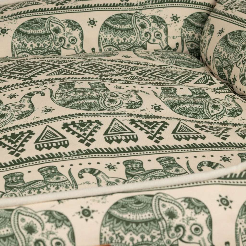 PAW Bed – Lucky Elephant – Green – 60 × 50 × 14cm 🇬🇧