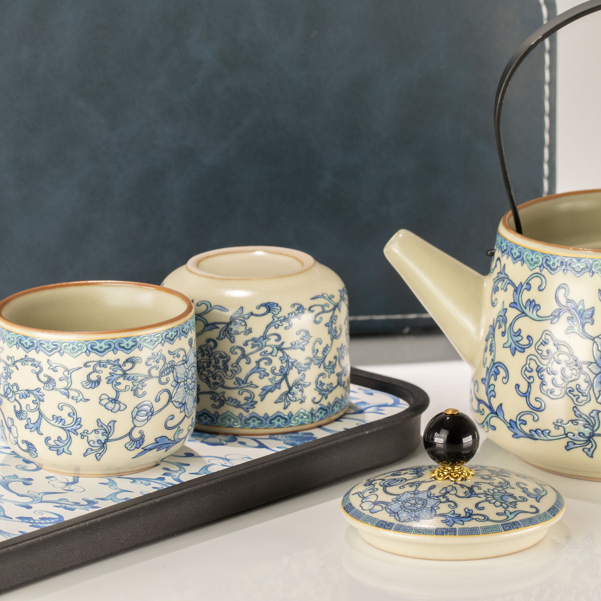 Travel Teapot Set & Two Cups - China Ru Blue 🇬🇧
