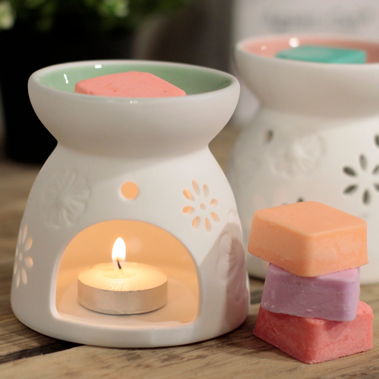 Wax Melter with Four Soy Wax Melts 🇬🇧