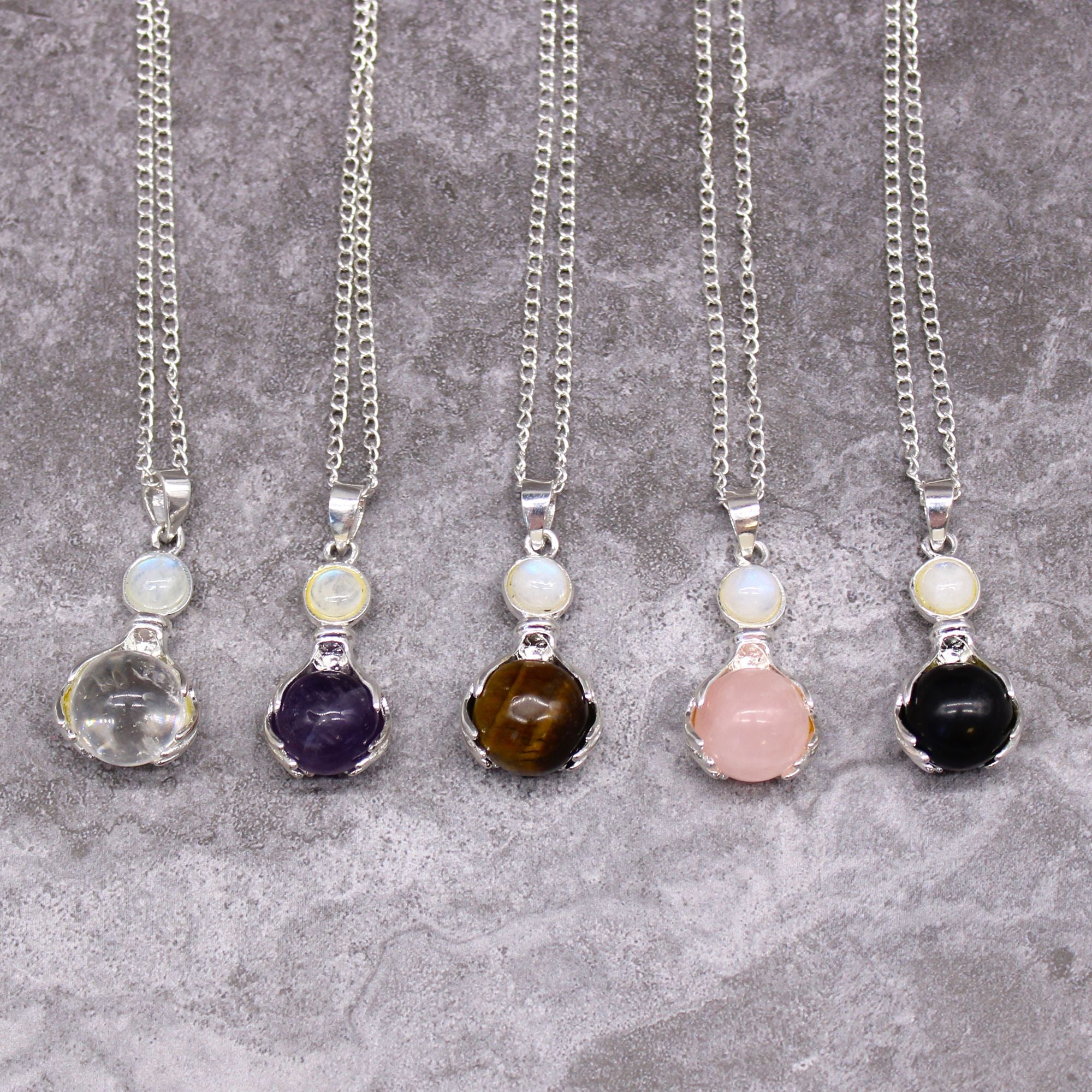 Gemstone Healing Hands Pendant - Amethyst 🇬🇧
