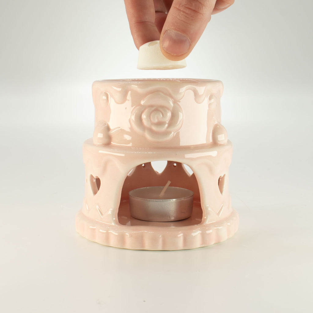 Ceramic Cake Oil Burner - Hearts - Pink 🇬🇧
