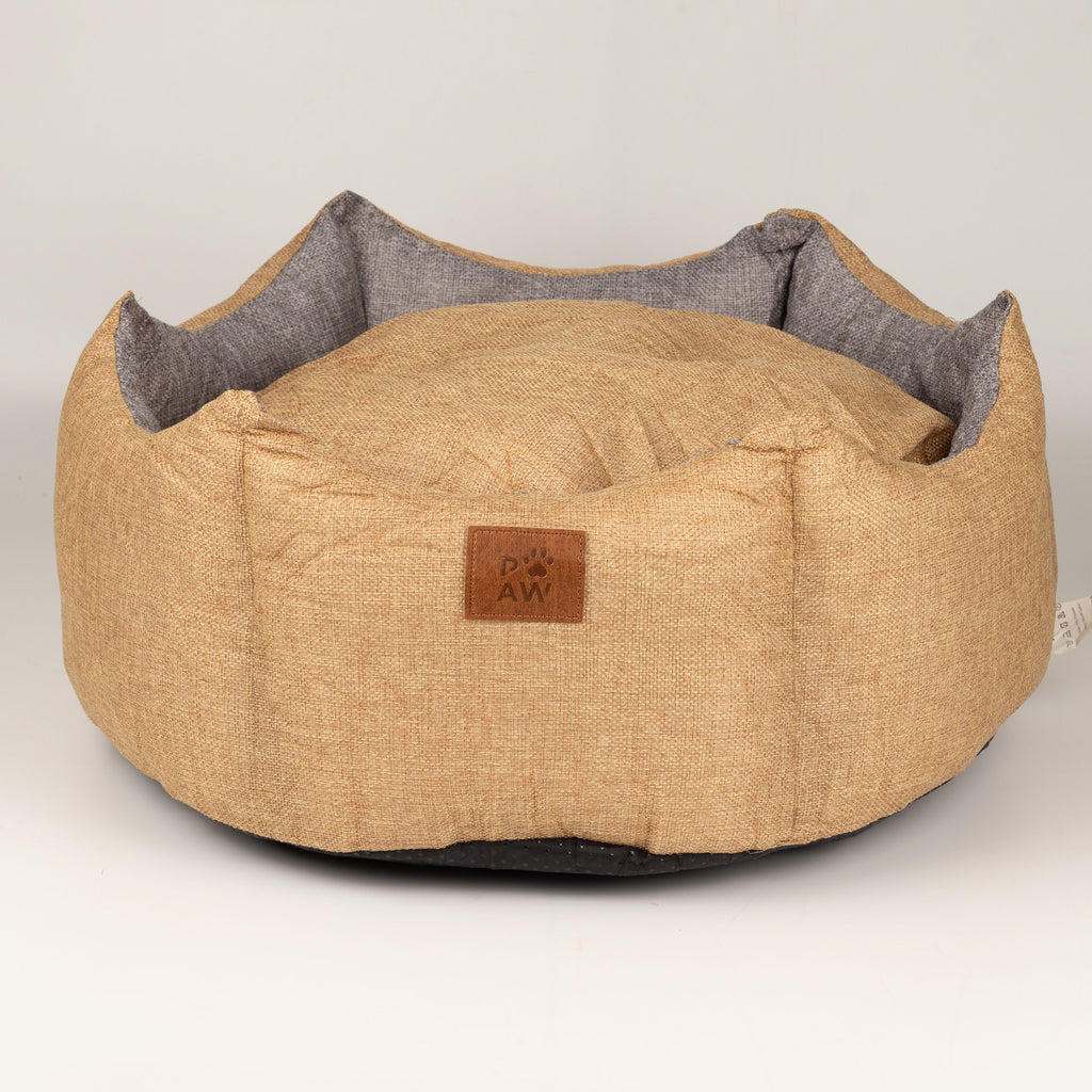 Paw Bed – Medium Royal Crown – Sand & Grey – 50 × 50 × 26cm 🇬🇧