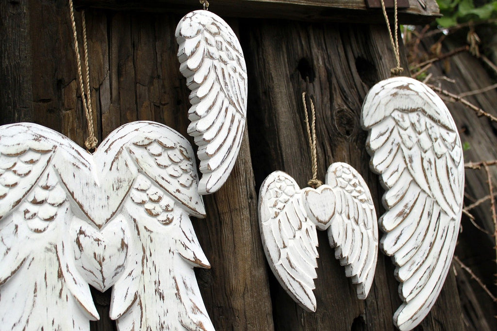 Hand Crafted Double Angel Wing & Heart - 24cm 🇬🇧