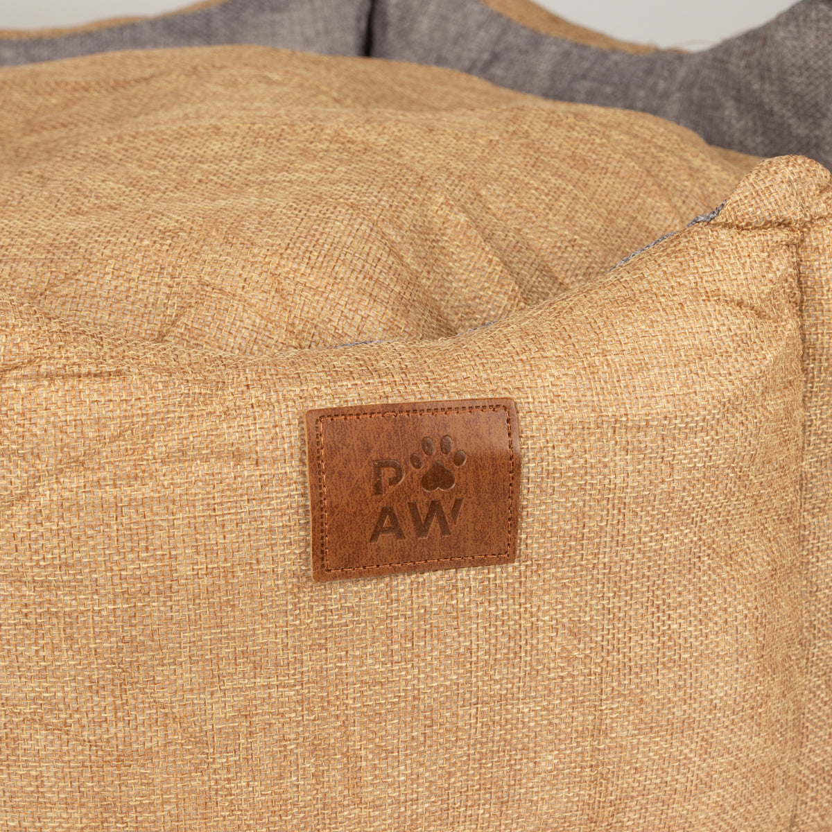 Paw Bed – Medium Royal Crown – Sand & Grey – 50 × 50 × 26cm 🇬🇧