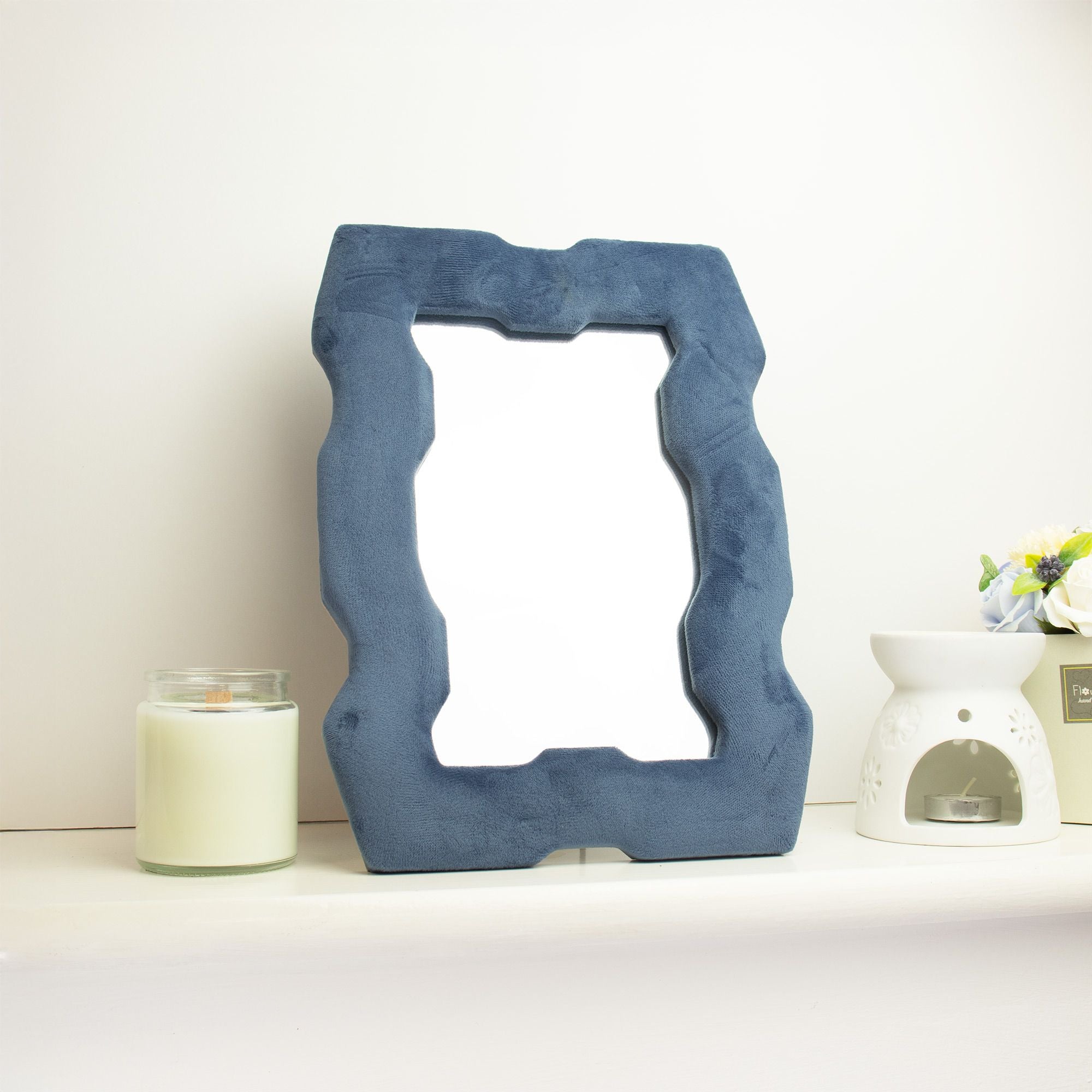 Soft Squiggly Mirror – Chunky Frame – Royal Blue (30.5x22.5x2.3cm) 🇬🇧