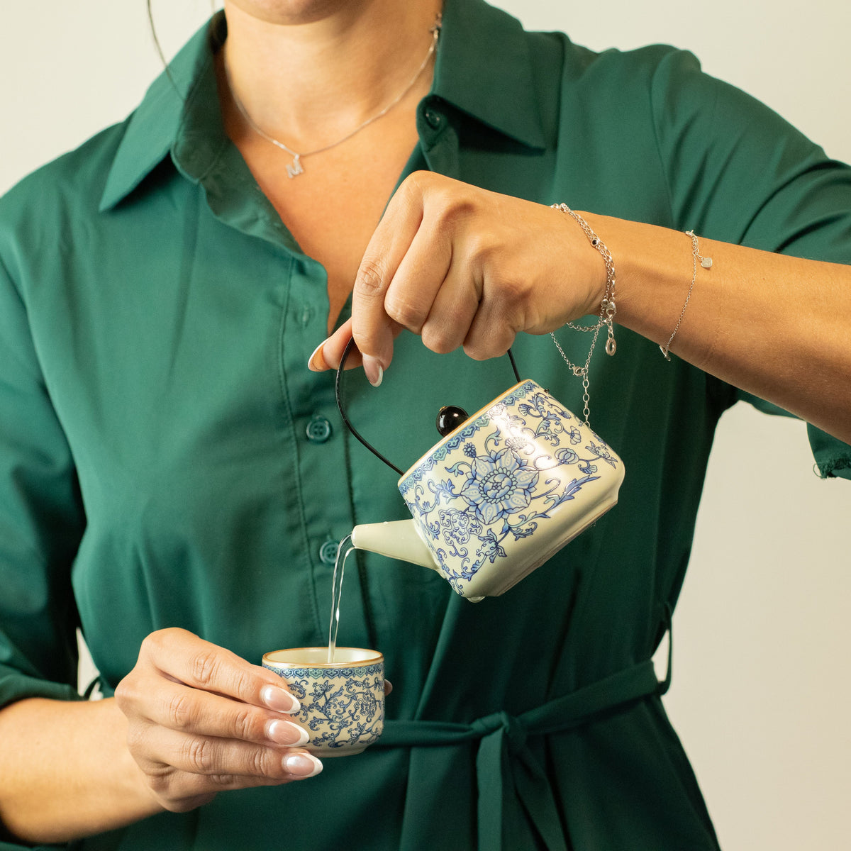 Travel Teapot Set & Two Cups - China Ru Blue 🇬🇧