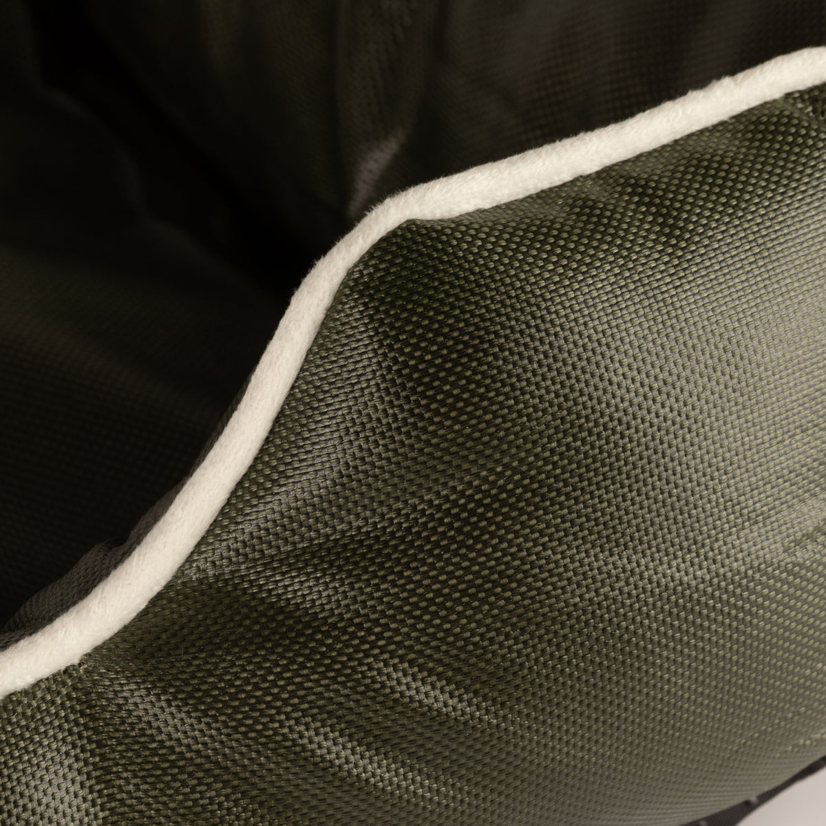 PAW Bed – Small Khaki Green – 60 × 50 × 15cm 🇬🇧