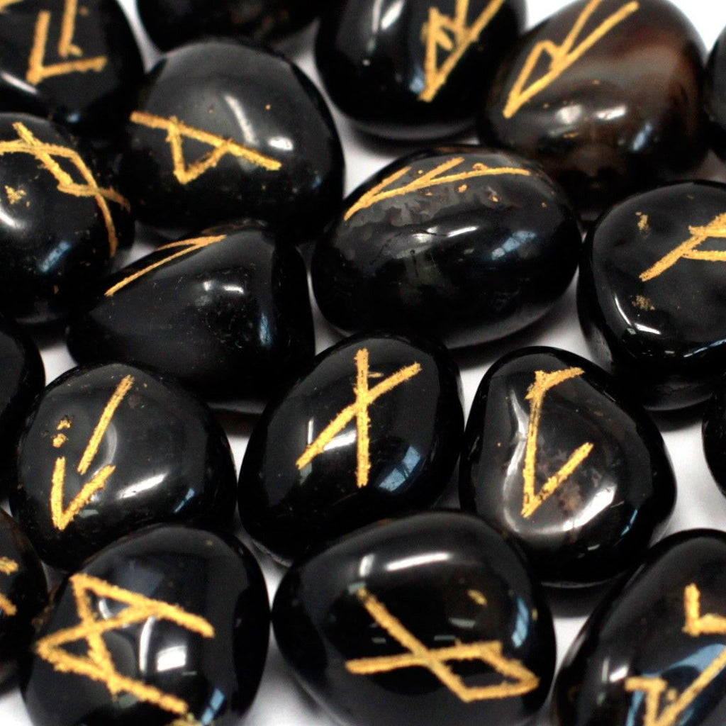 Runes Stone Set in Pouch - Black Onyx 🇬🇧