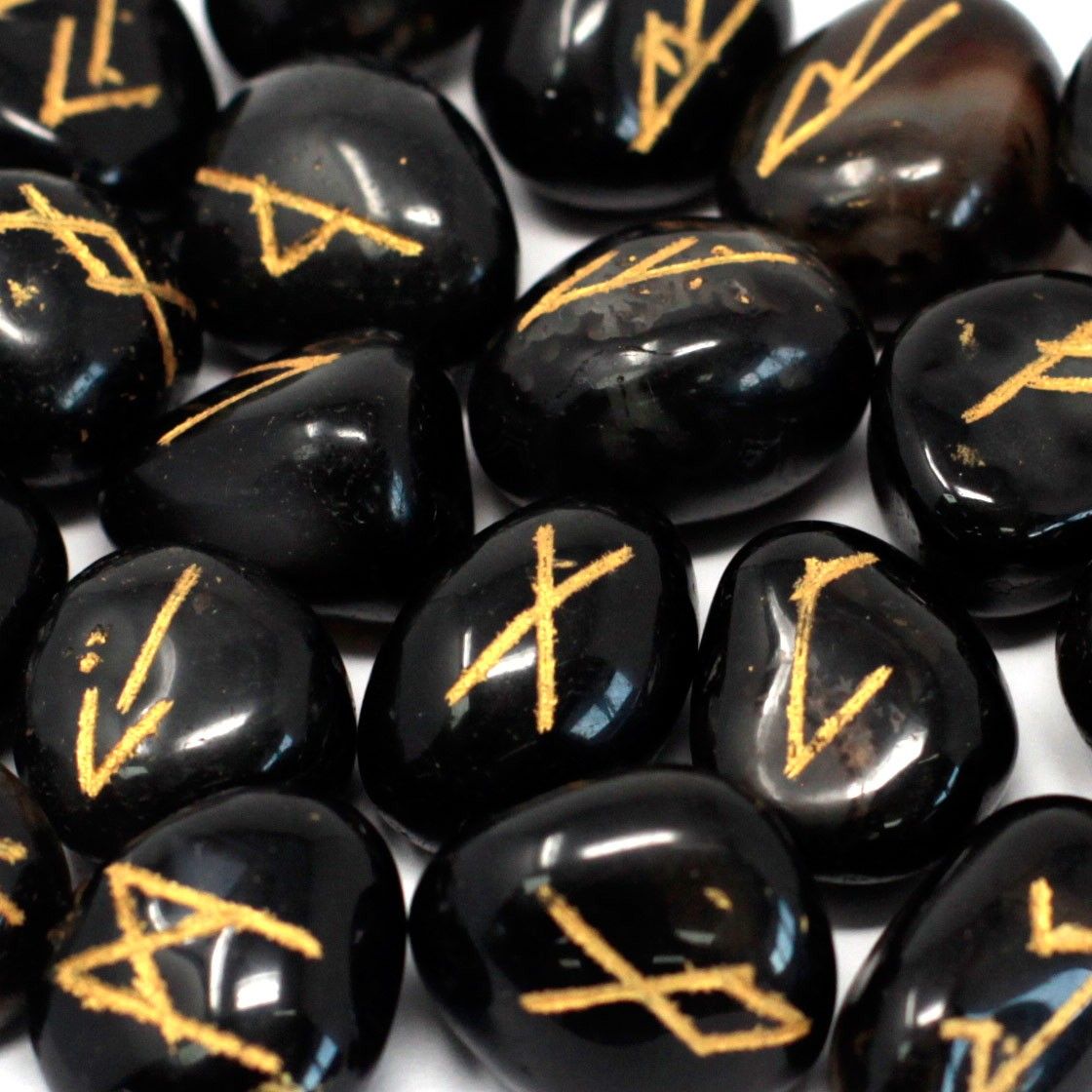 Runes Stone Set in Pouch - Black Onyx 🇬🇧