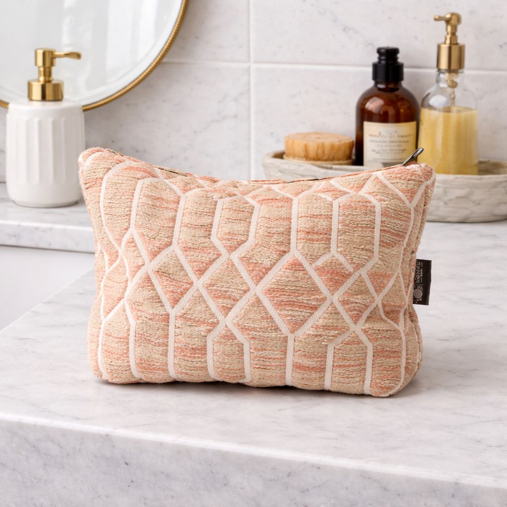 Nomad Sari Indian Jacquard Toiletry Bag - Rose Lattice 🇬🇧