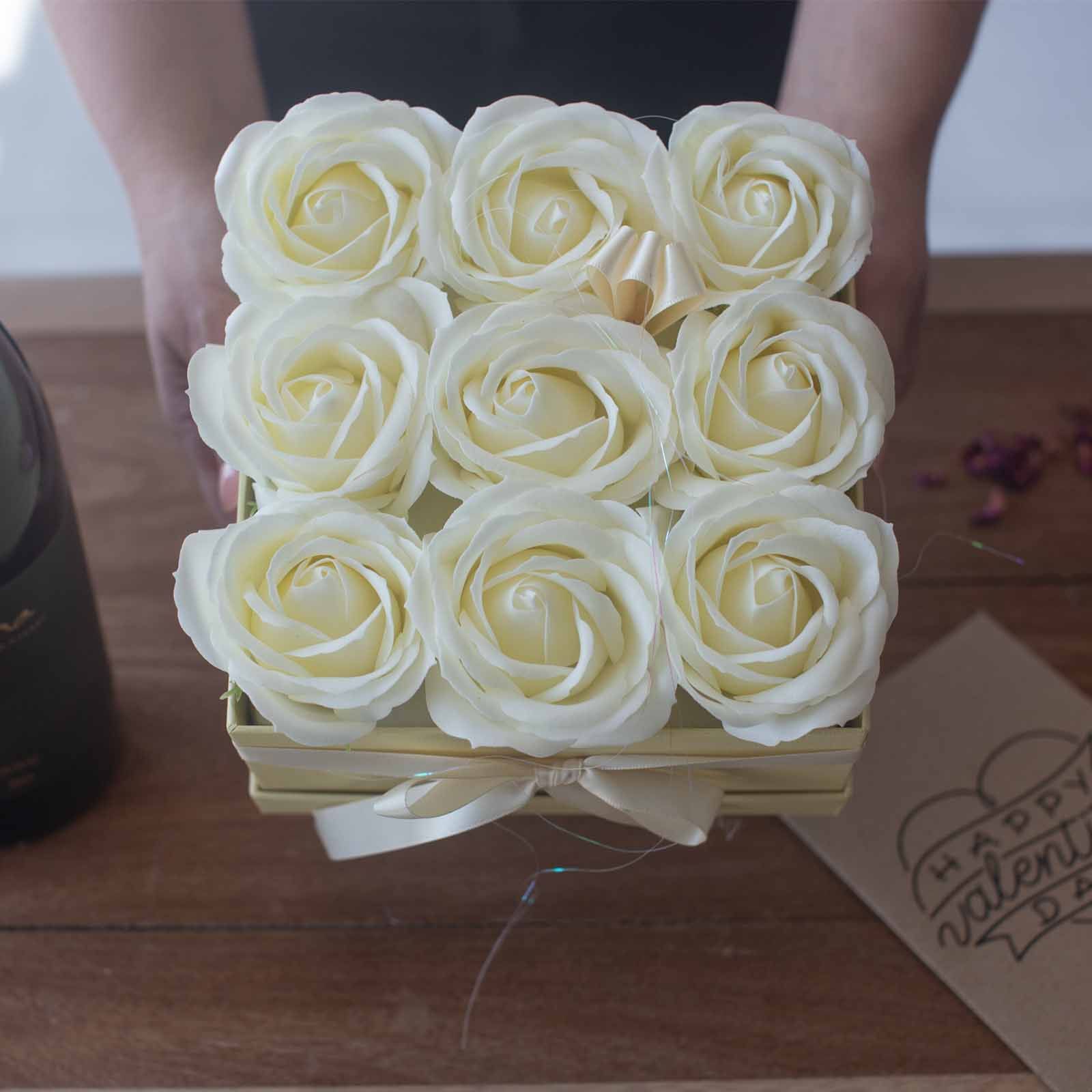 Soap Flower Gift Bouquet - 13 Cream Roses - Heart 🇬🇧