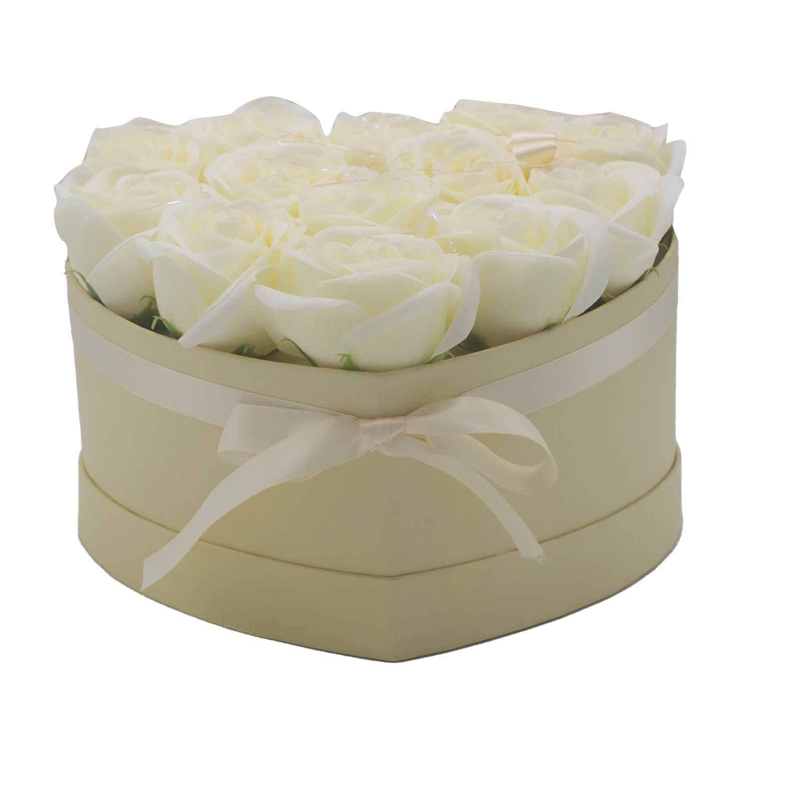Soap Flower Gift Bouquet - 13 Cream Roses - Heart 🇬🇧