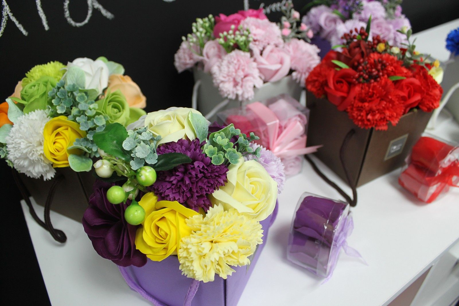 Soap Flower Bouquet - Pink Rose & Carnation 🇬🇧