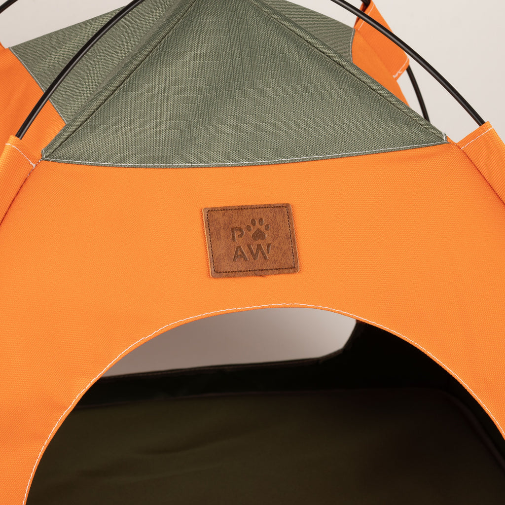 PAW Bed – Green & Orange Tent – 48 × 48 × 40cm 🇬🇧