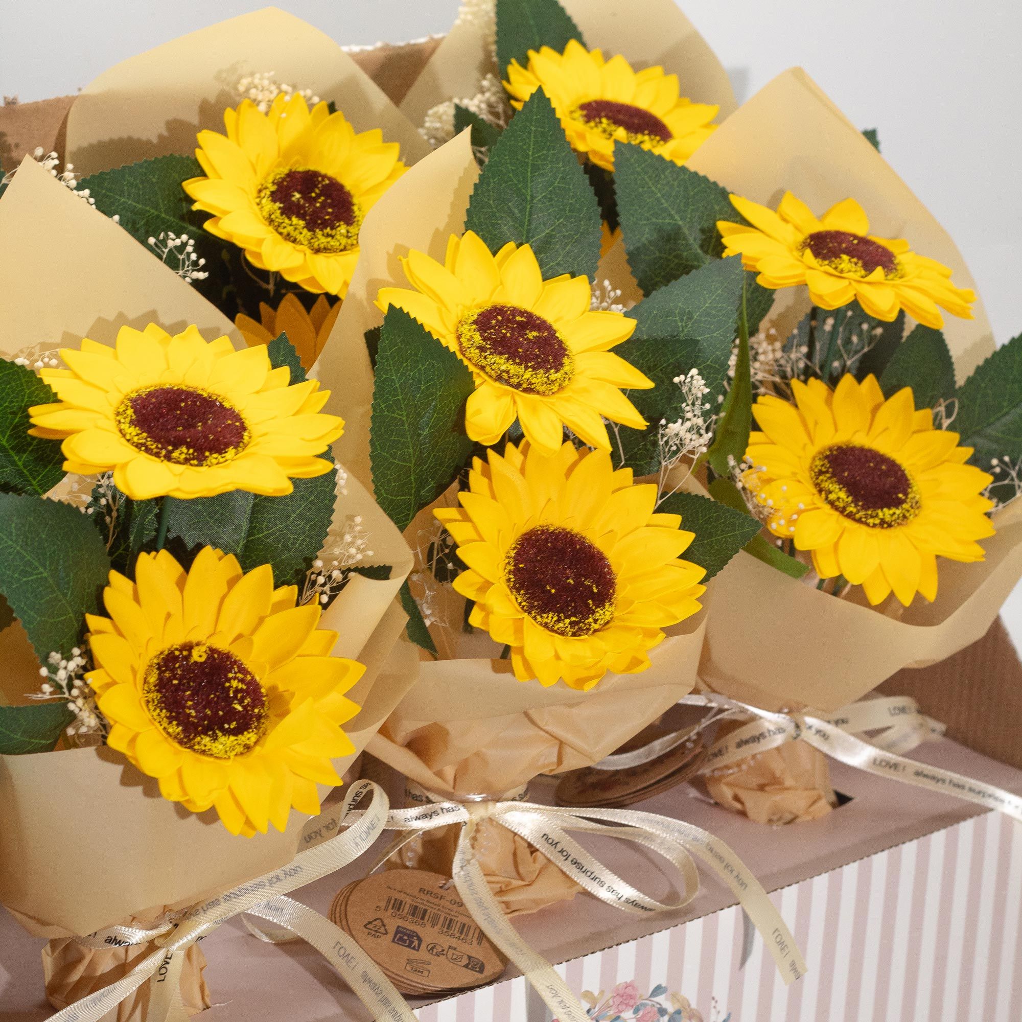 Soap Flower - Two Sunflower Bouquet 🇬🇧