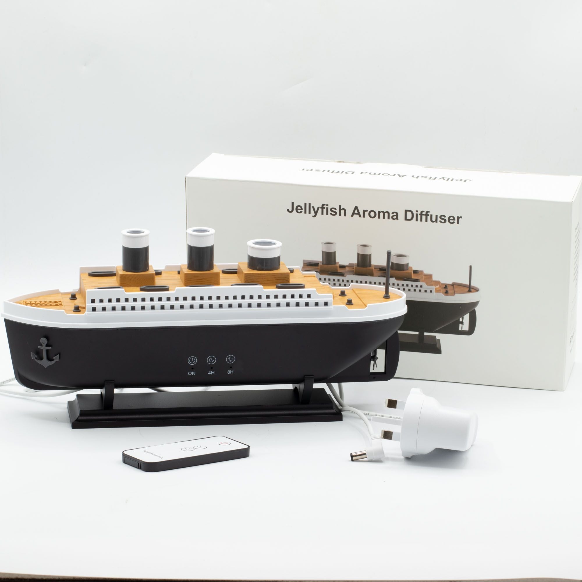 Ship Model Puff Effect Aroma Diffuser with Colour-Changing LED 🇬🇧