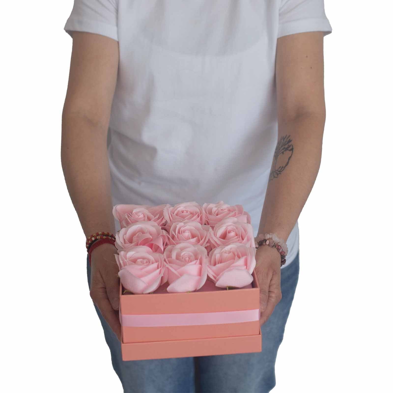 Soap Flower Gift Bouquet - 13 Pink Roses - Heart 🇬🇧