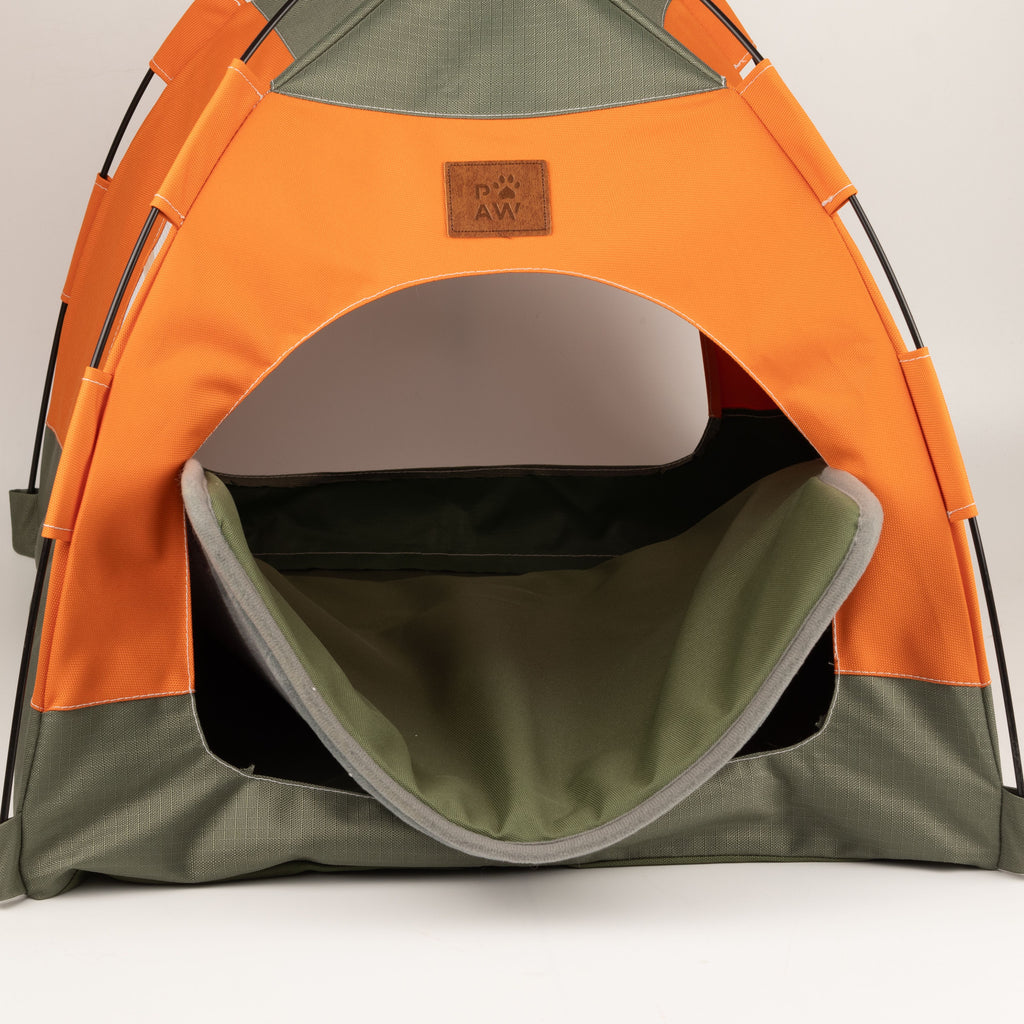 PAW Bed – Green & Orange Tent – 48 × 48 × 40cm 🇬🇧