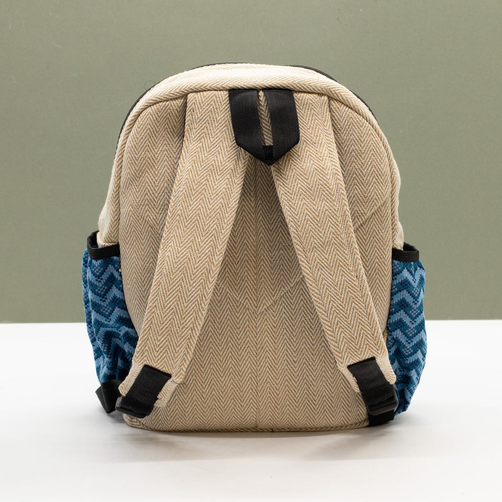 Standard Kathmandu Backpack - Dhaka Design (34x27x10cm) 🇬🇧