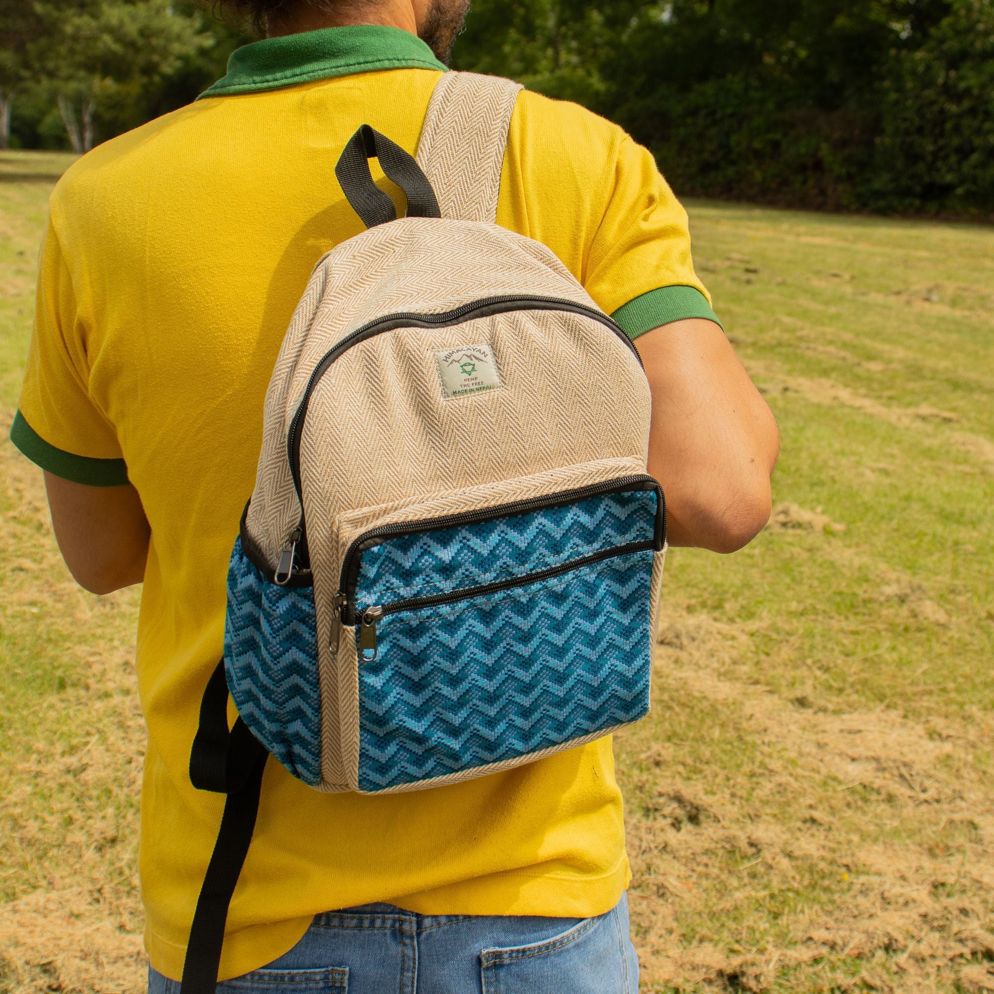 Standard Kathmandu Backpack - Dhaka Design (34x27x10cm) 🇬🇧