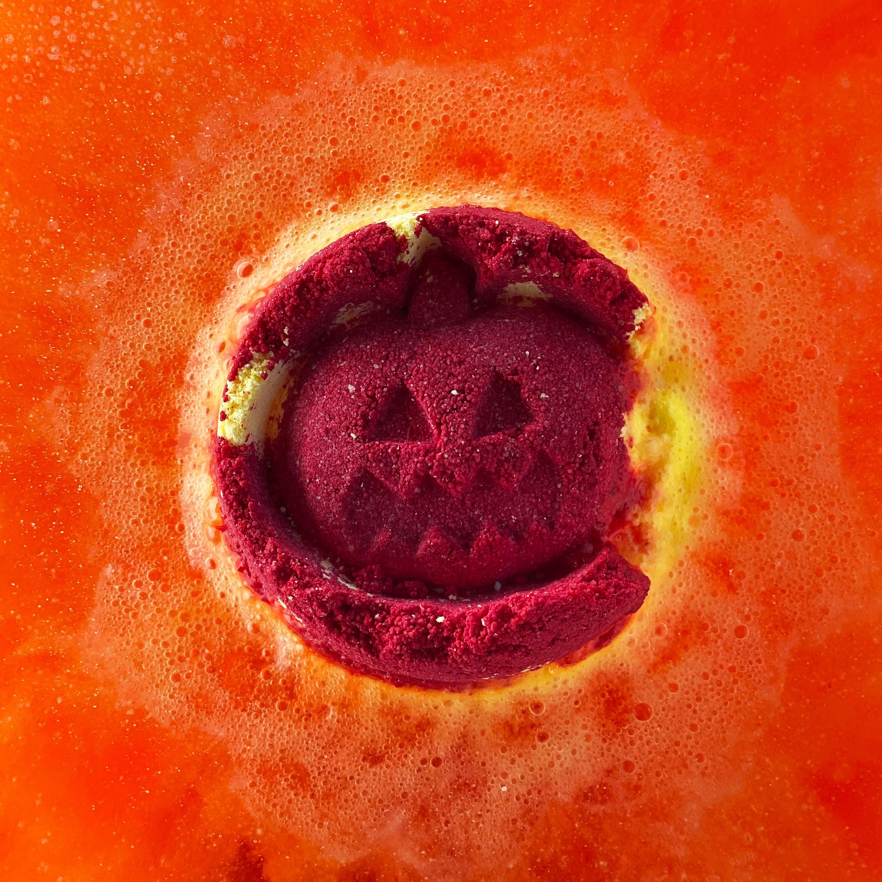 Aniseed Halloween Bath Bomb 🇬🇧