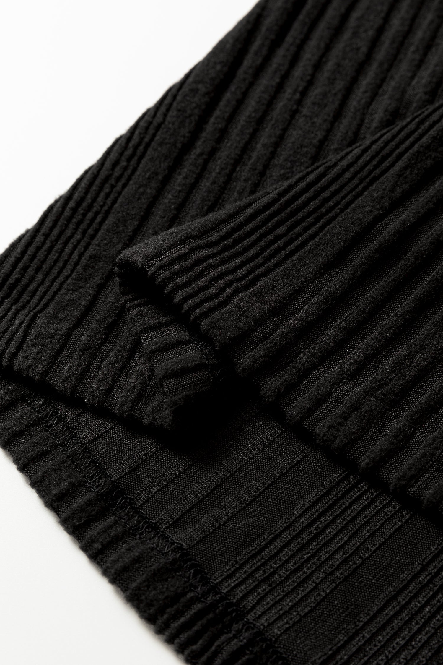 Black Ribbed Open Front Knitted Top with Pockets 🇺🇸