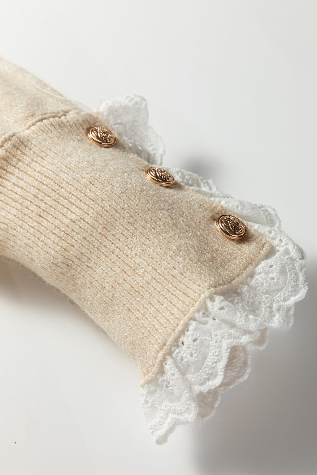 Jet Stream Lace Trim Patchwork Buttoned Cuffs Loose Sweater 🇺🇸