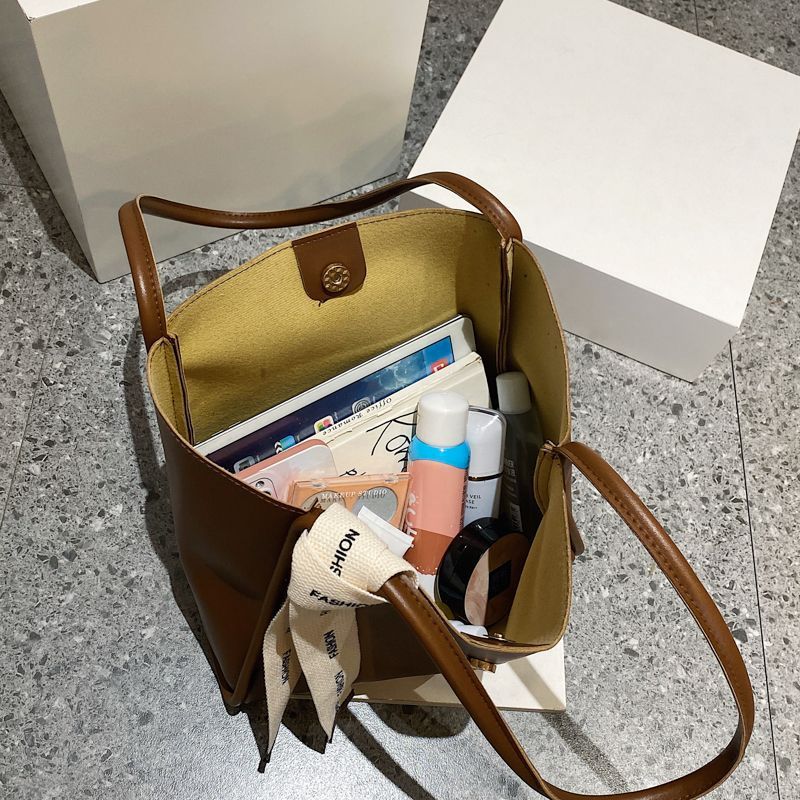 Large-capacity Vintage Women's Shoulder Bag 🇨🇳