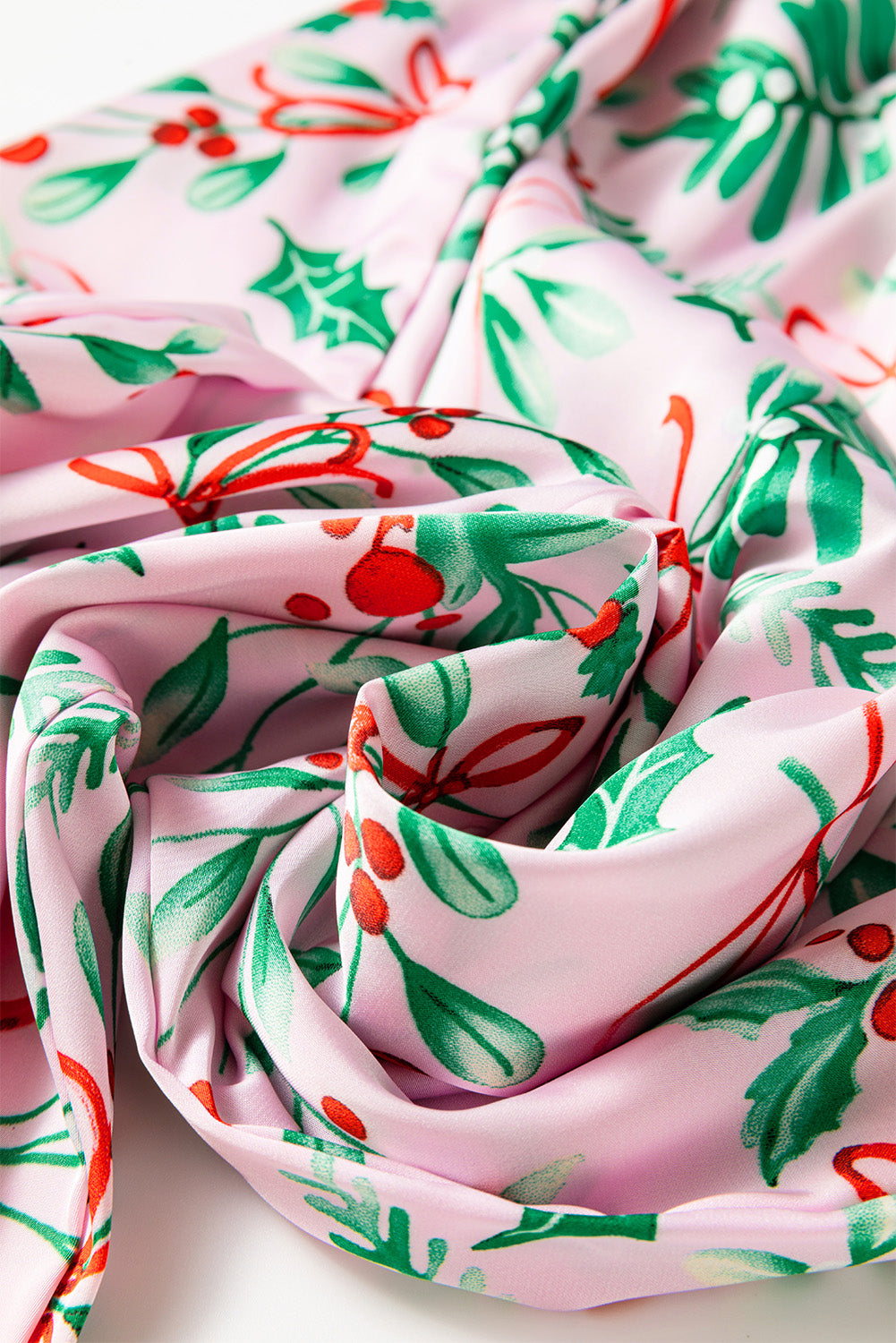 Pink Christmas Berries Plant Print Satin Long Sleeve Pajama Set 🇺🇸