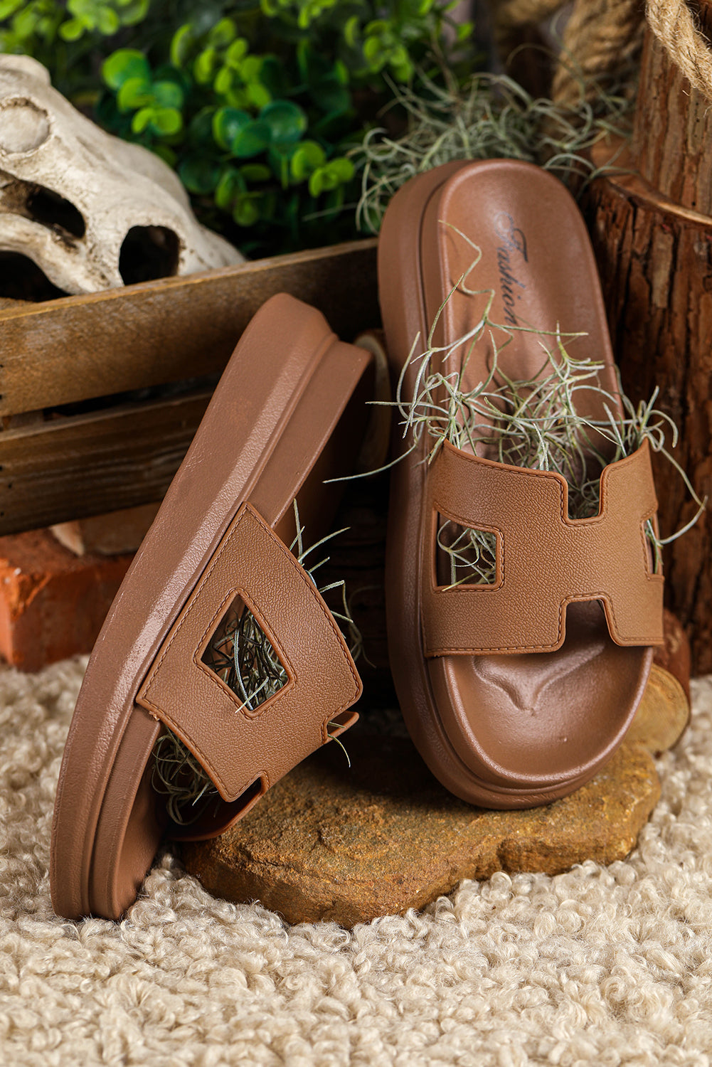 Chestnut Cutout Design Open Toe Platform Slippers (Run Small, Size Up) 🇨🇳