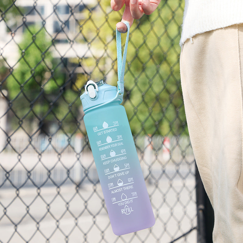 Large Capacity Sports Plastic Scale Water Bottle Portable Sports Bottle Portable Drinking Cup With Straw 🇨🇳