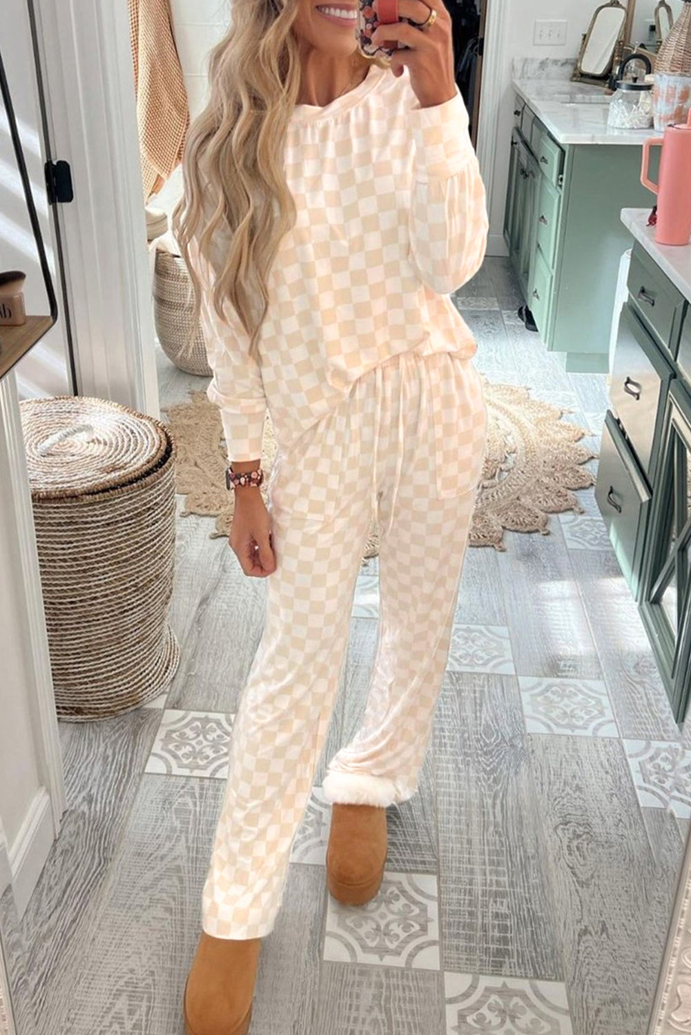 Beige Checkered Print Long Sleeve Top and Pants Lounge Set 🇨🇳