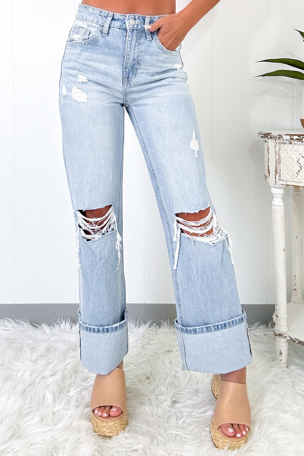 Beau Blue Light Wash Distressed Flare Jeans 🇨🇳