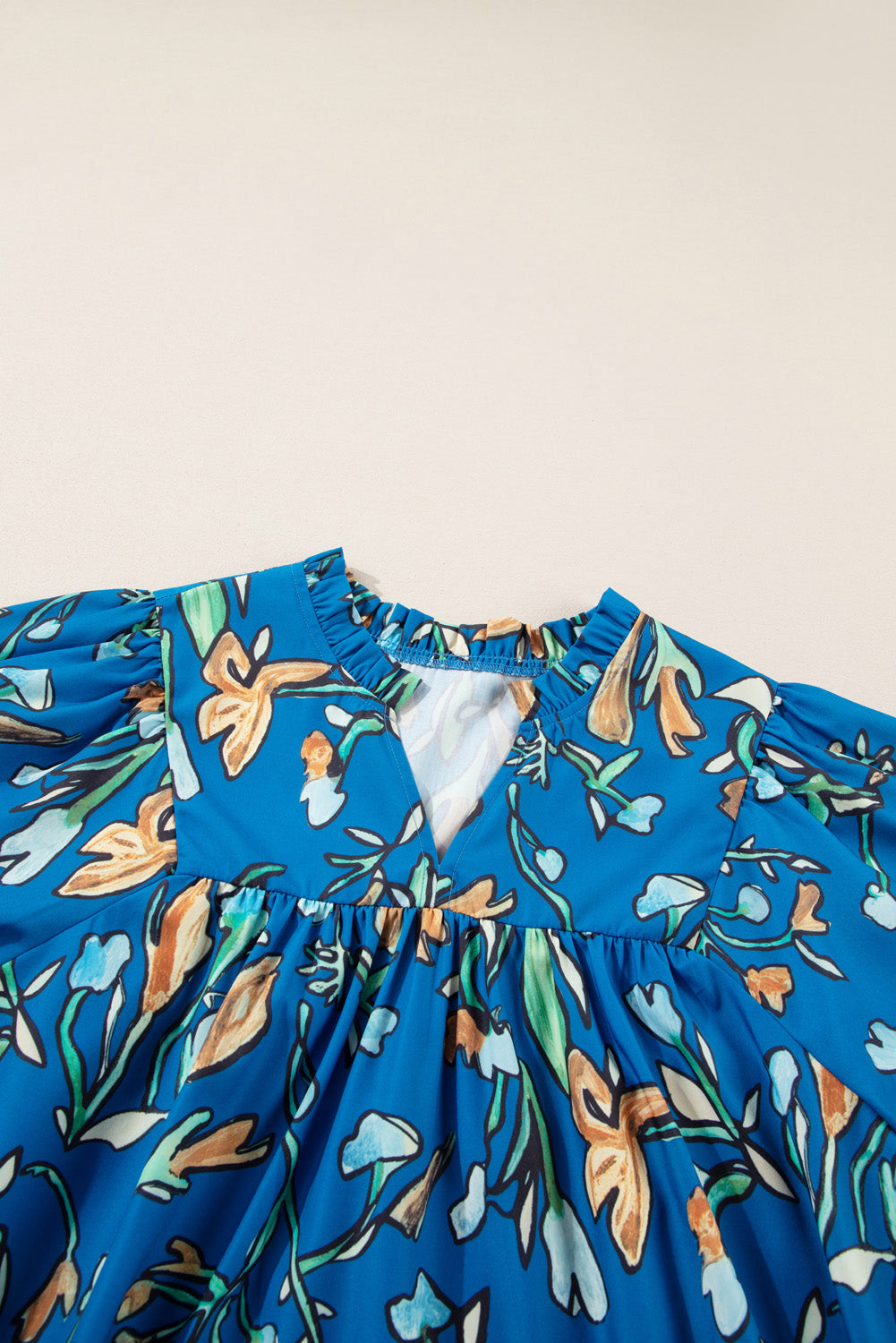 Blue Floral Notched V Neck Half Sleeve Plus Size Blouse 🇨🇳