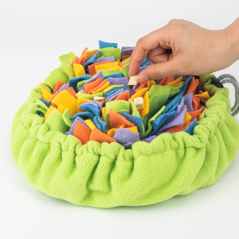 Pet Snuffle Mat For Dogs, Interactive Feed Game For Boredom, Encourages Natural Foraging Skills For Cats Dogs Bowl Travel Use, Dog Treat Dispenser Indoor Outdoor Stress Relief 🇨🇳