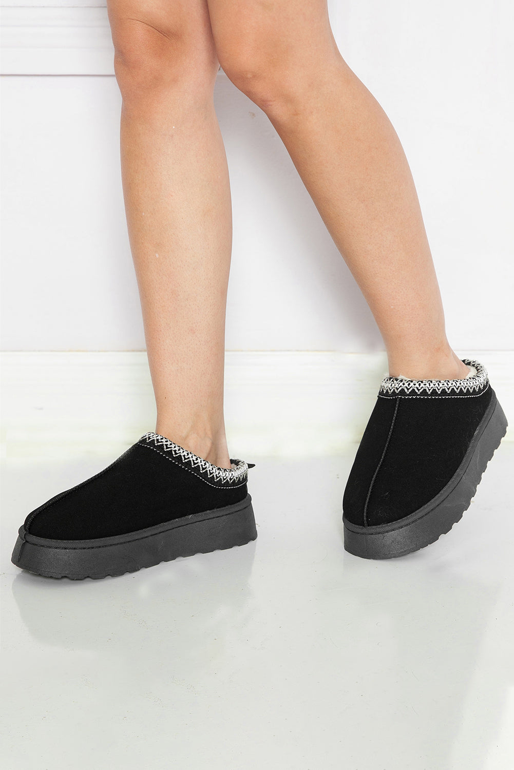 Black Contrast Print Suede Plush Lined Snow Boots 🇺🇸