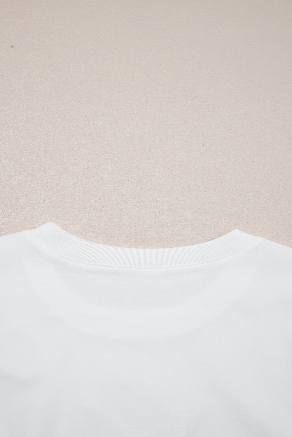 White Rhinestone Bow Embellished Round Neck Tee 🇨🇳
