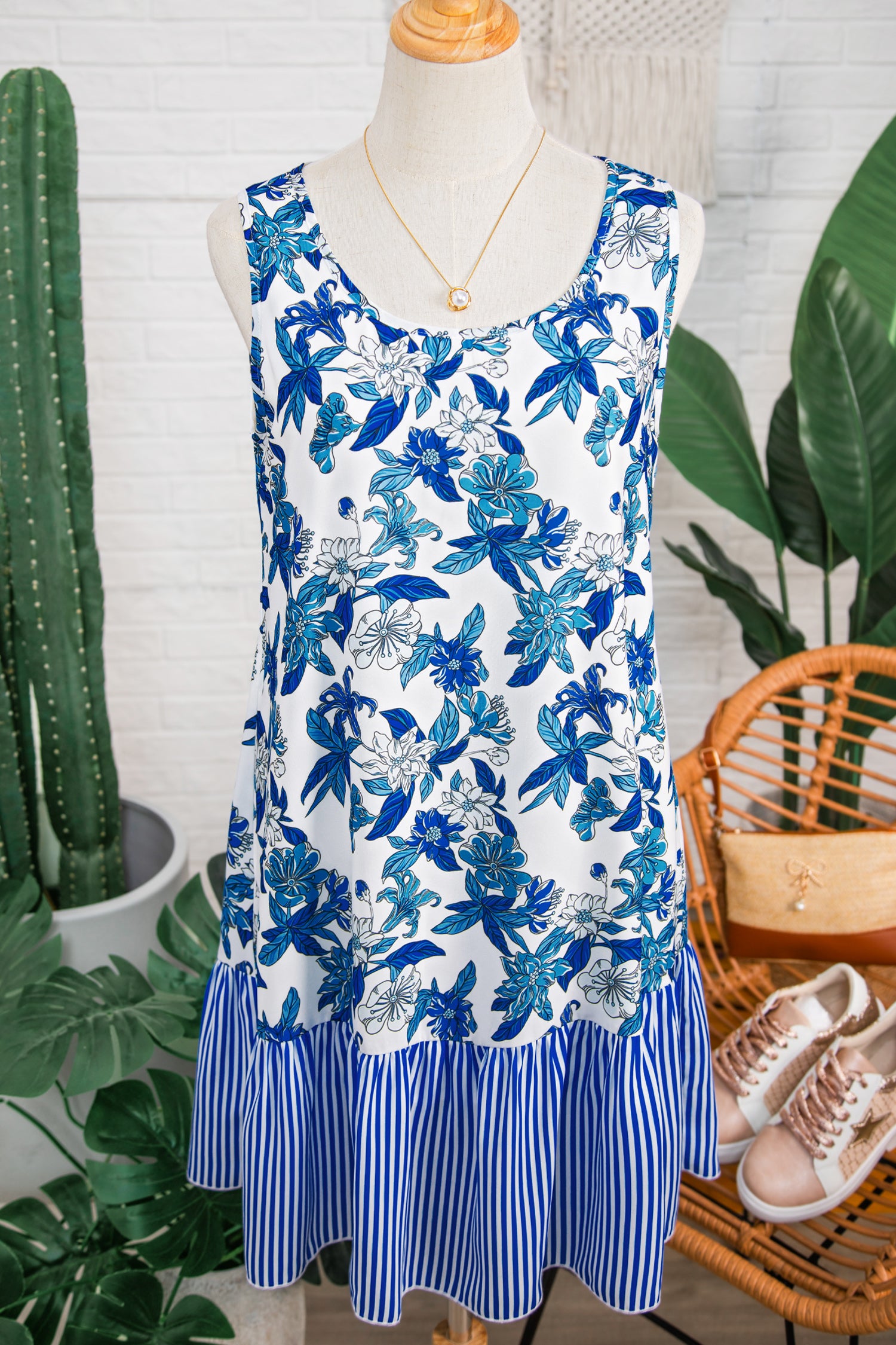 Sky Blue Floral Print U Neck Sleeveless Striped Ruffle Hem Patchwork Dress 🇺🇸