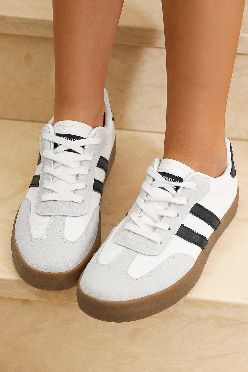 White Striped Lace-up Flat Sneakers 🇨🇳