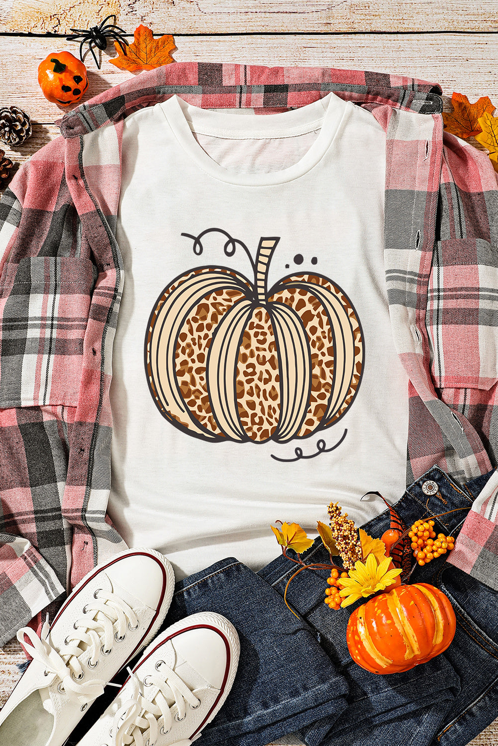 White Leopard Pumpkin Graphic Crewneck Halloween T Shirt 🇺🇸