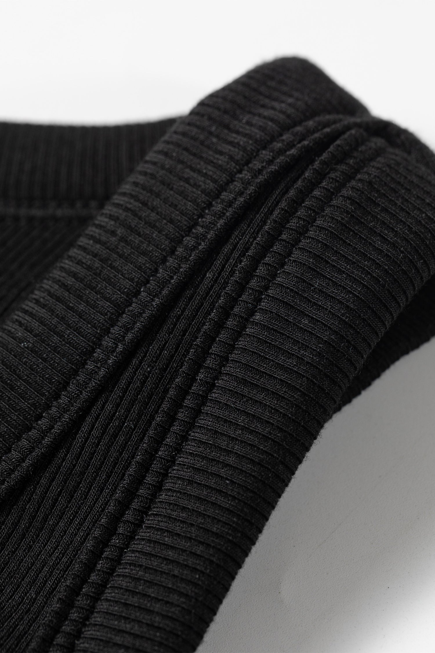 Black Slim Ribbed Padded Tank Top 🇺🇸