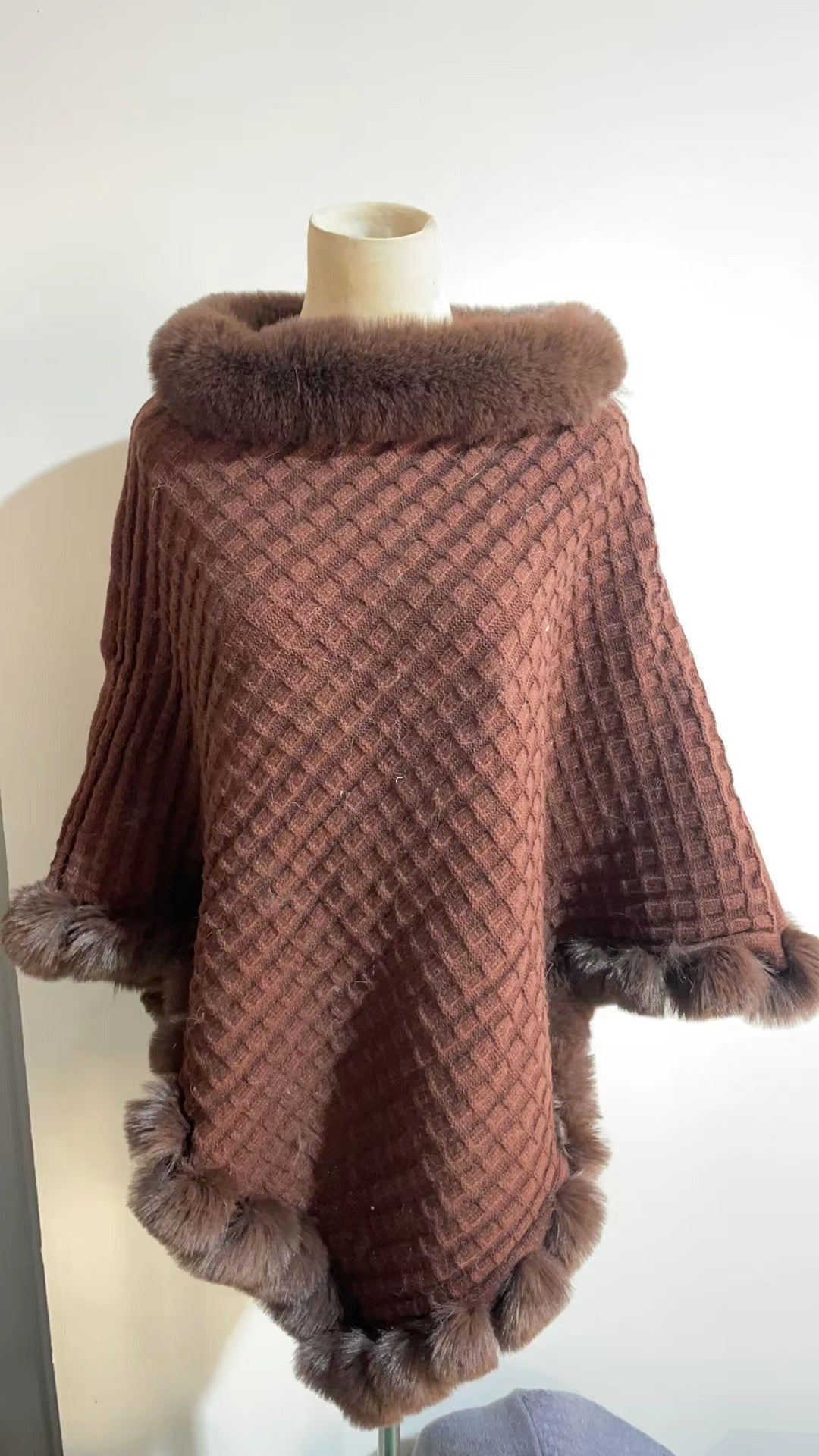 Fur Collar Shawl Cape Luxury Fur Cape Wraps Shawl Autumn Winter Fashion Graceful Cloak Outerwear 🇨🇳