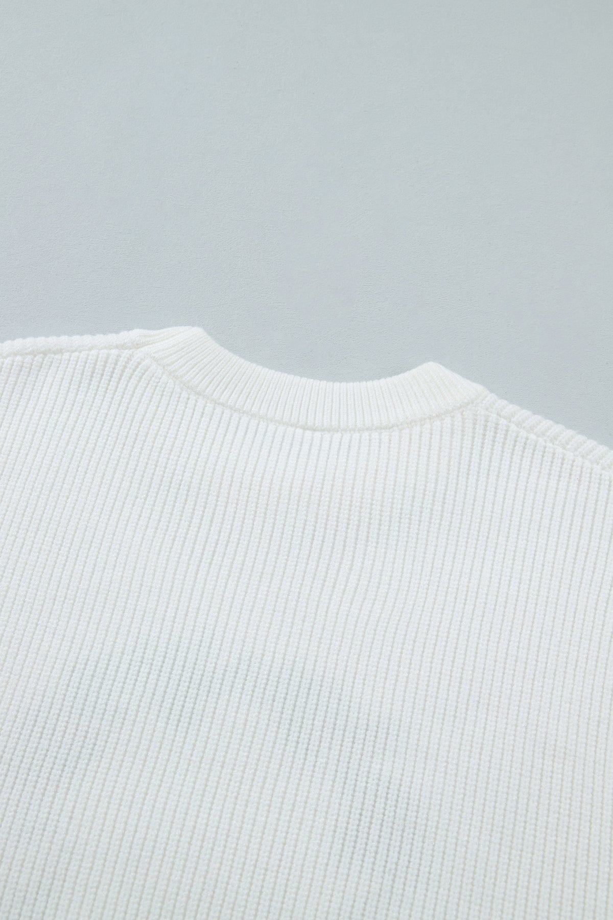 White Christmas Wreath Pattern Round Neck Casual Sweater 🇺🇸