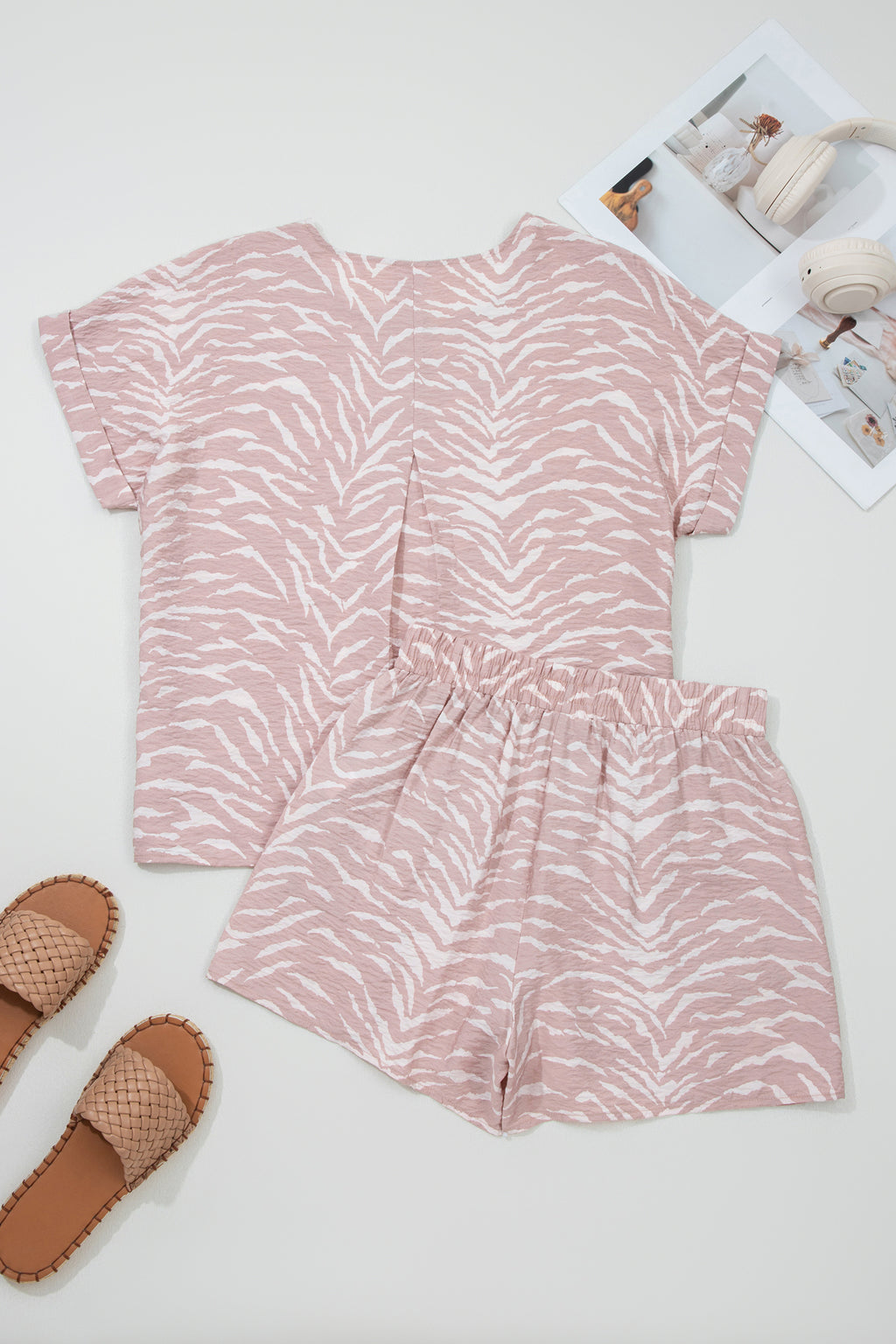 Khaki Abstract Print Cuffed Short Sleeve Loose Top Short Set 🇺🇸