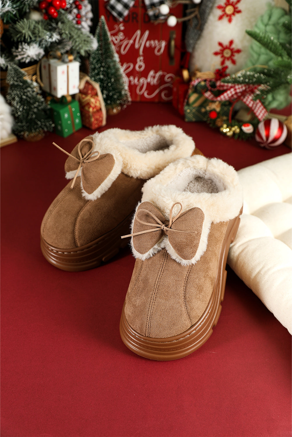 Straw Yellow Cozy Faux Fur Lined Bow Decor Clog Slippers 🇺🇸