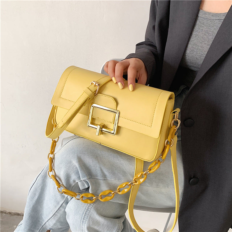 Popular Thick Chain One-shoulder Armpit Small Square Female Texture Simple Messenger Bag 🇨🇳