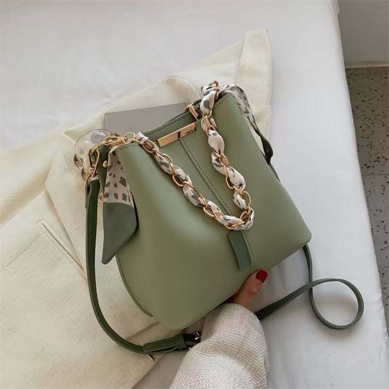 New Autumn And Winter Women's Crossbody Fashion Casual Underarm One Shoulder Versatile Bucket Bag 🇨🇳