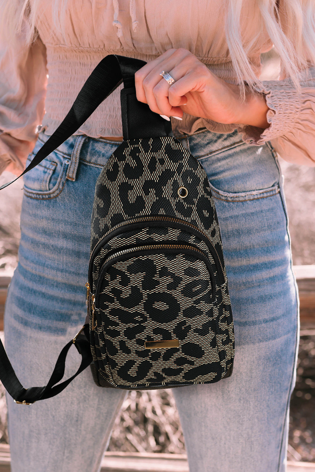 Leopard Print PU Sling Bag 🇺🇸