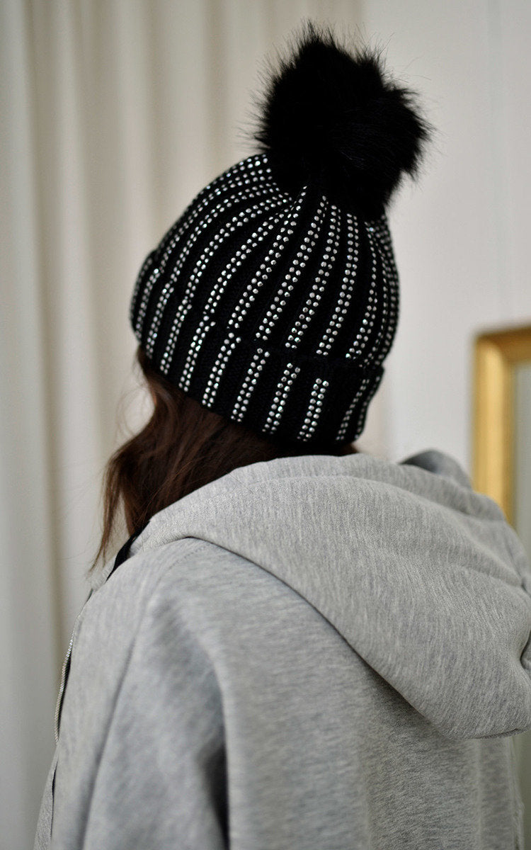 Faux Fur Lined Beanie Rhine Stone 🇬🇧